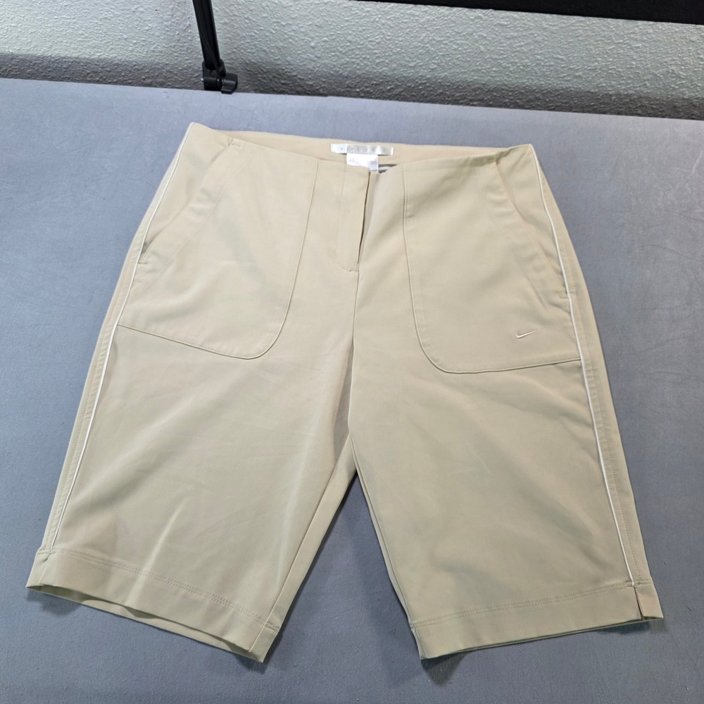 Nike Golf Dri-FIT Beige Tan Bermuda Shorts Womens Size 4 White Piping Pockets
